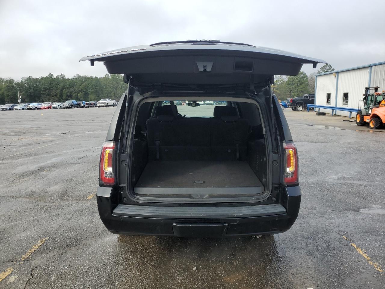 2016 GMC YUKON XL C - Фото 6