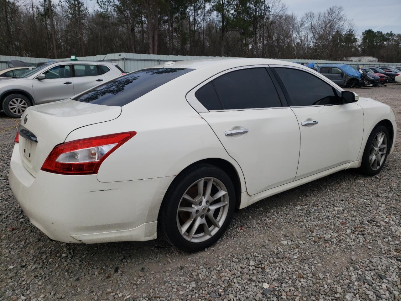 2011 NISSAN MAXIMA S - Image 3