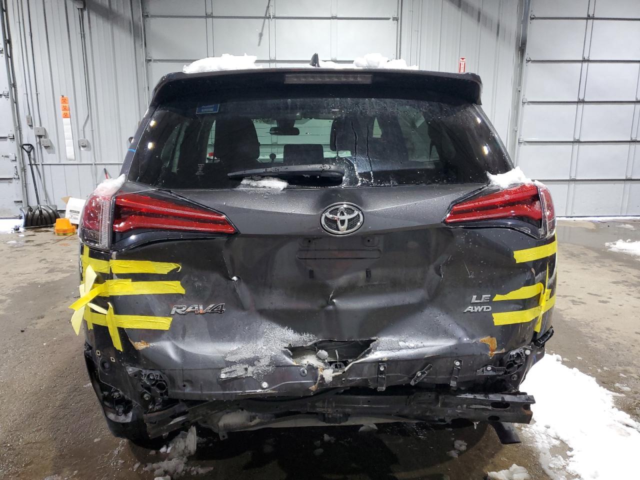 2018 TOYOTA RAV4 LE - Image 6