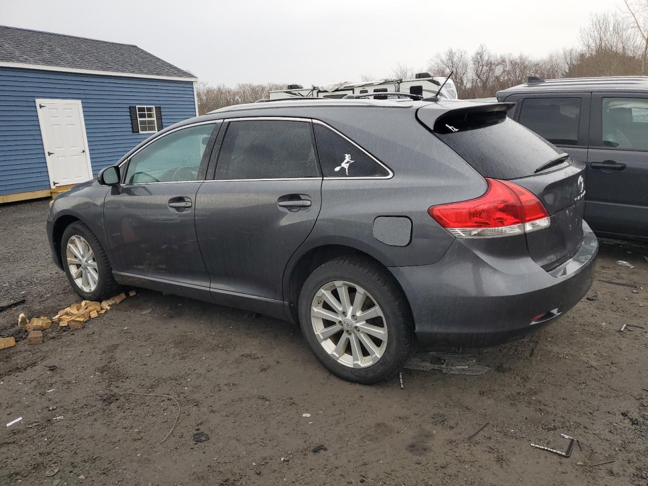 2011 TOYOTA VENZA - Фото 2