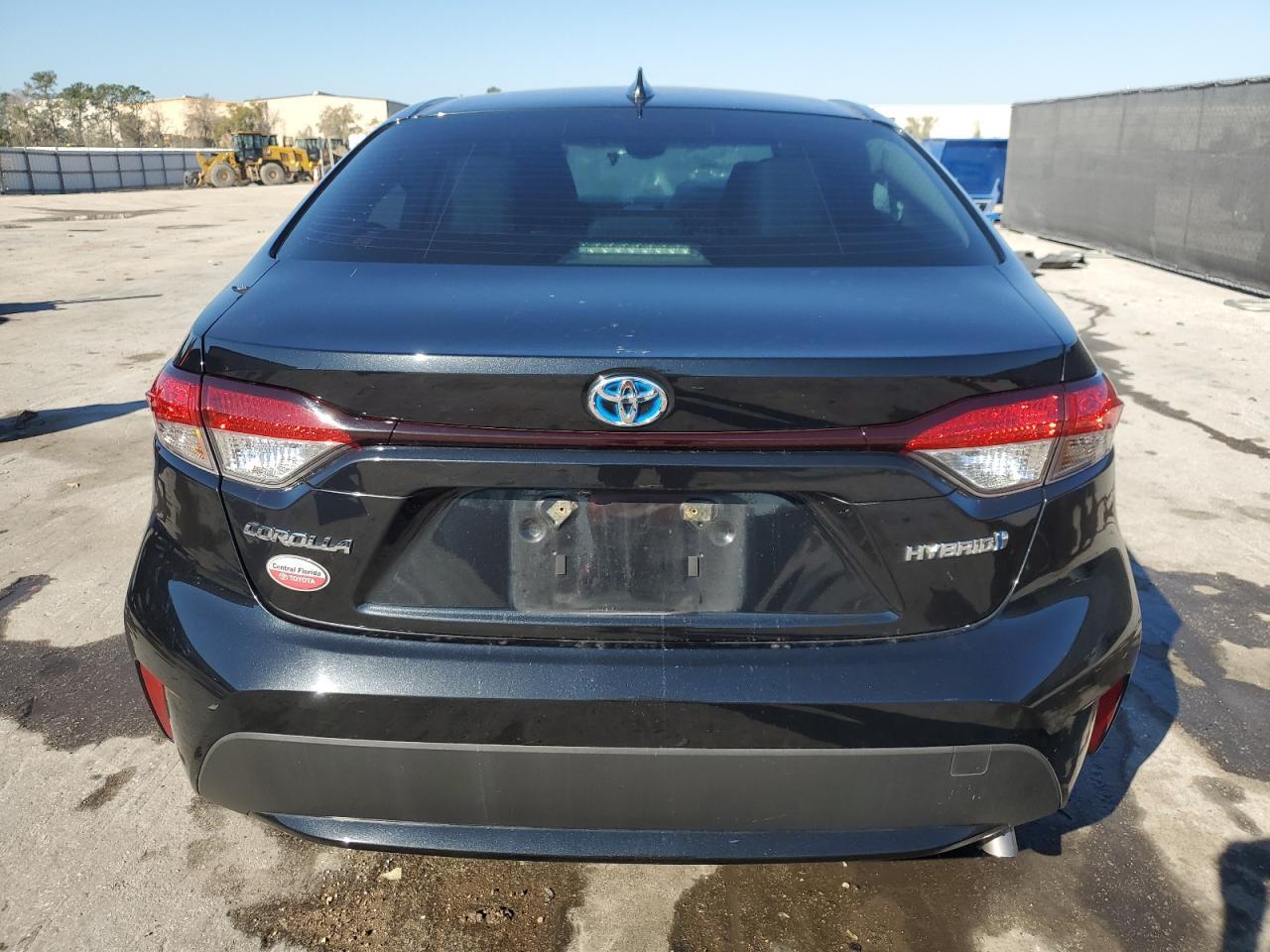 2022 TOYOTA COROLLA LE - Image 6