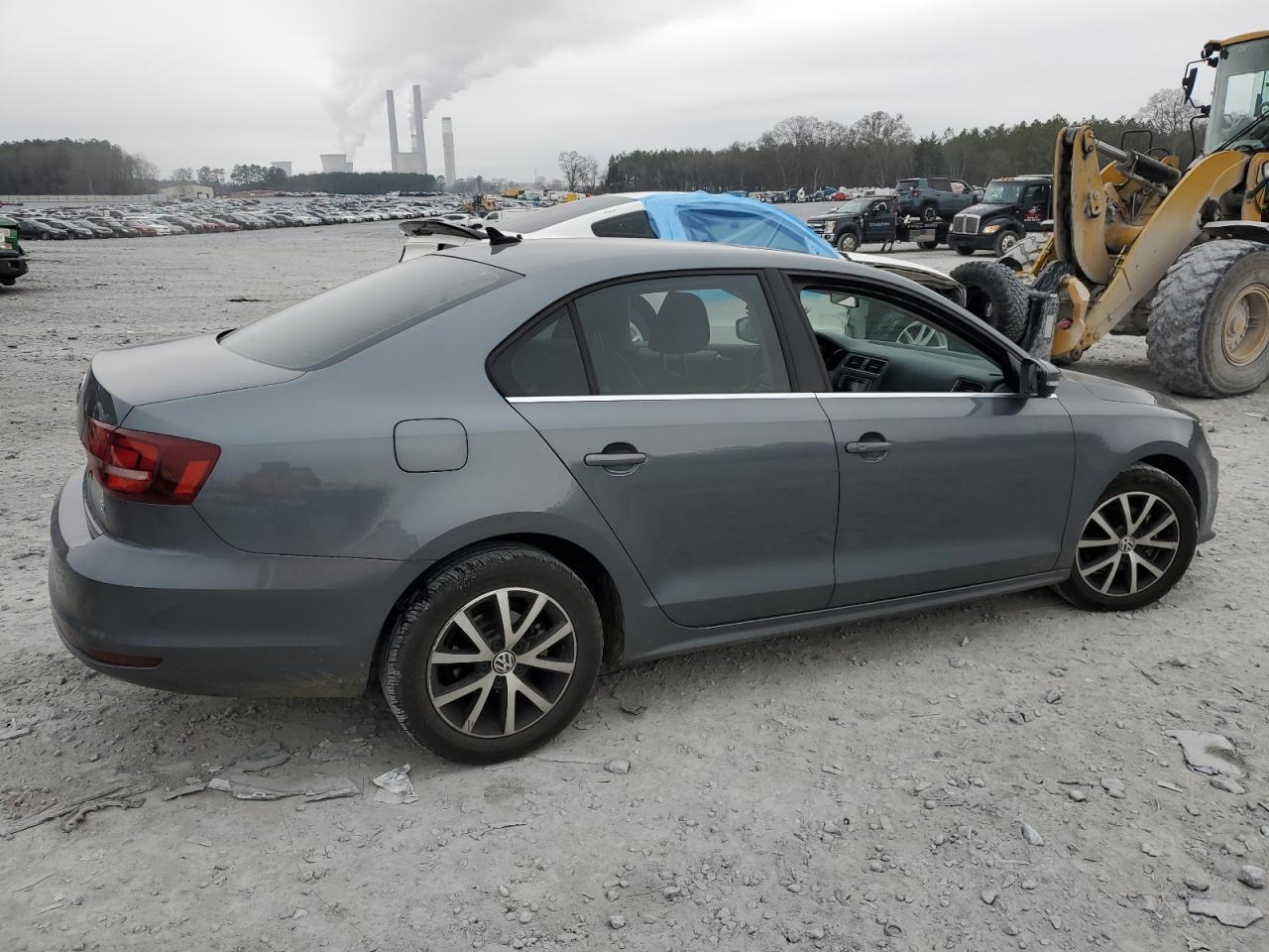 2017 VOLKSWAGEN JETTA SE - Image 3