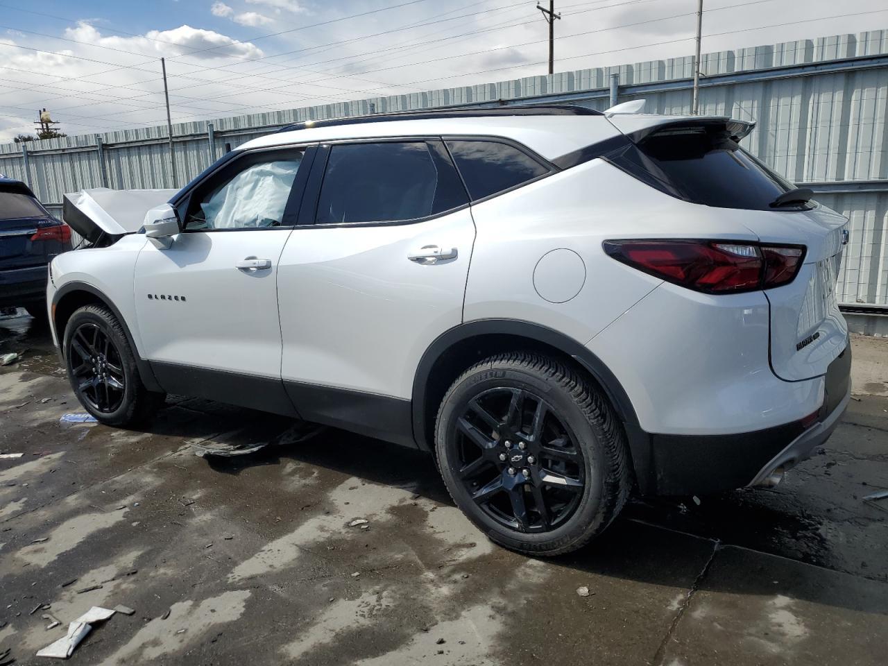 2022 CHEVROLET BLAZER 3LT - Image 2