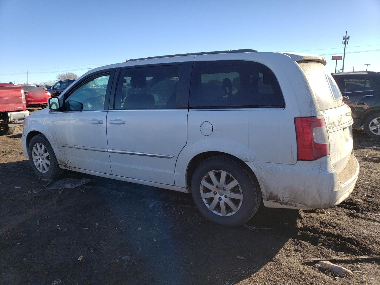 2014 CHRYSLER TOWN & COU - Image 2