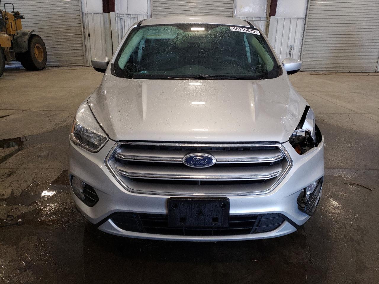 2017 FORD ESCAPE SE - Фото 5