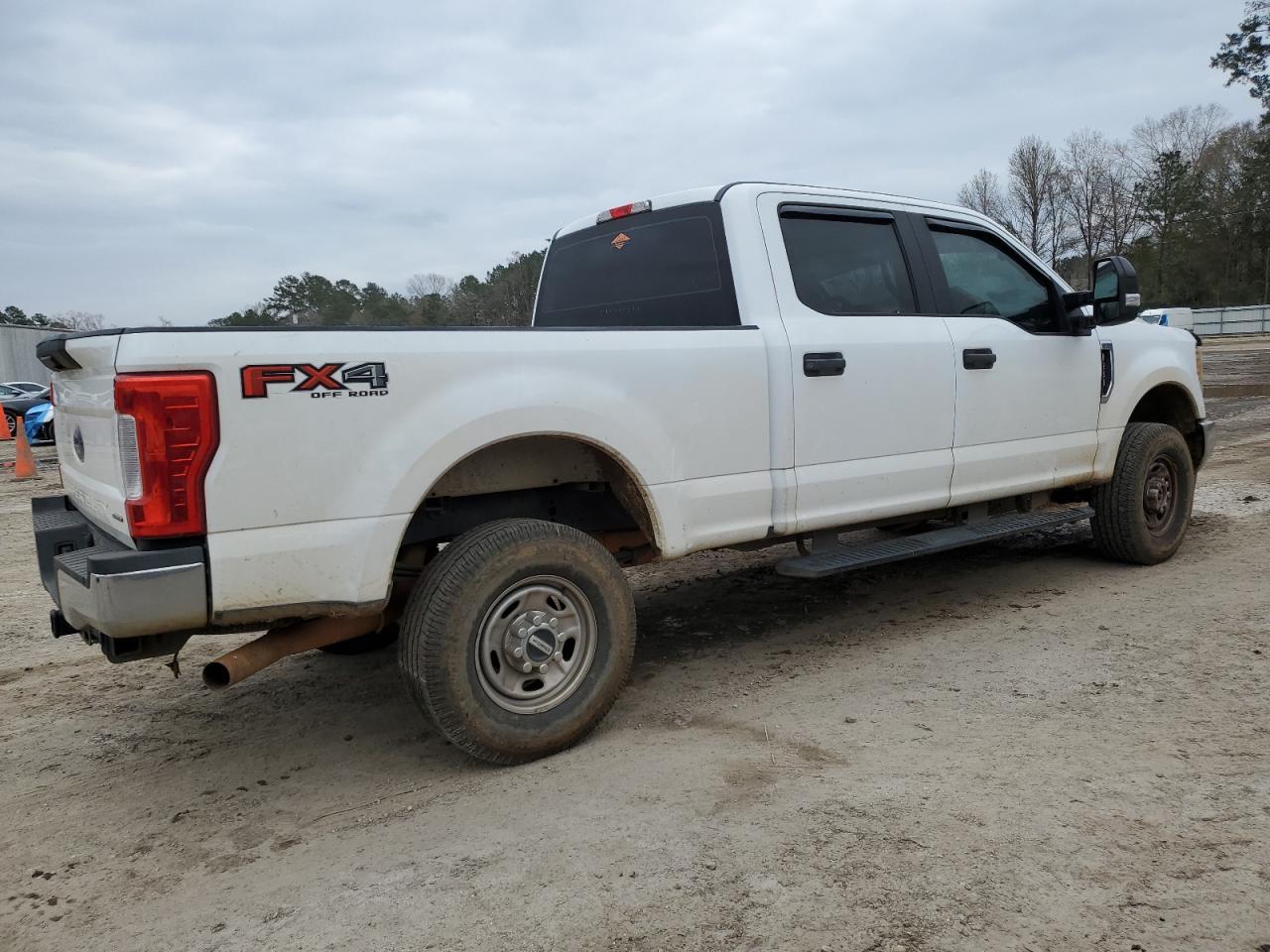 2017 FORD F250 SUPER - Image 3