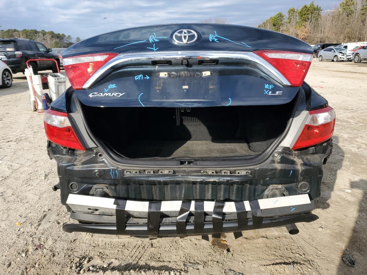 2016 TOYOTA CAMRY LE - Image 6