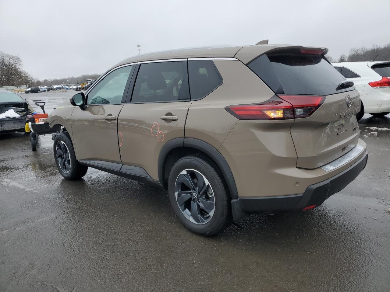 2024 NISSAN ROGUE SV - Фото 2