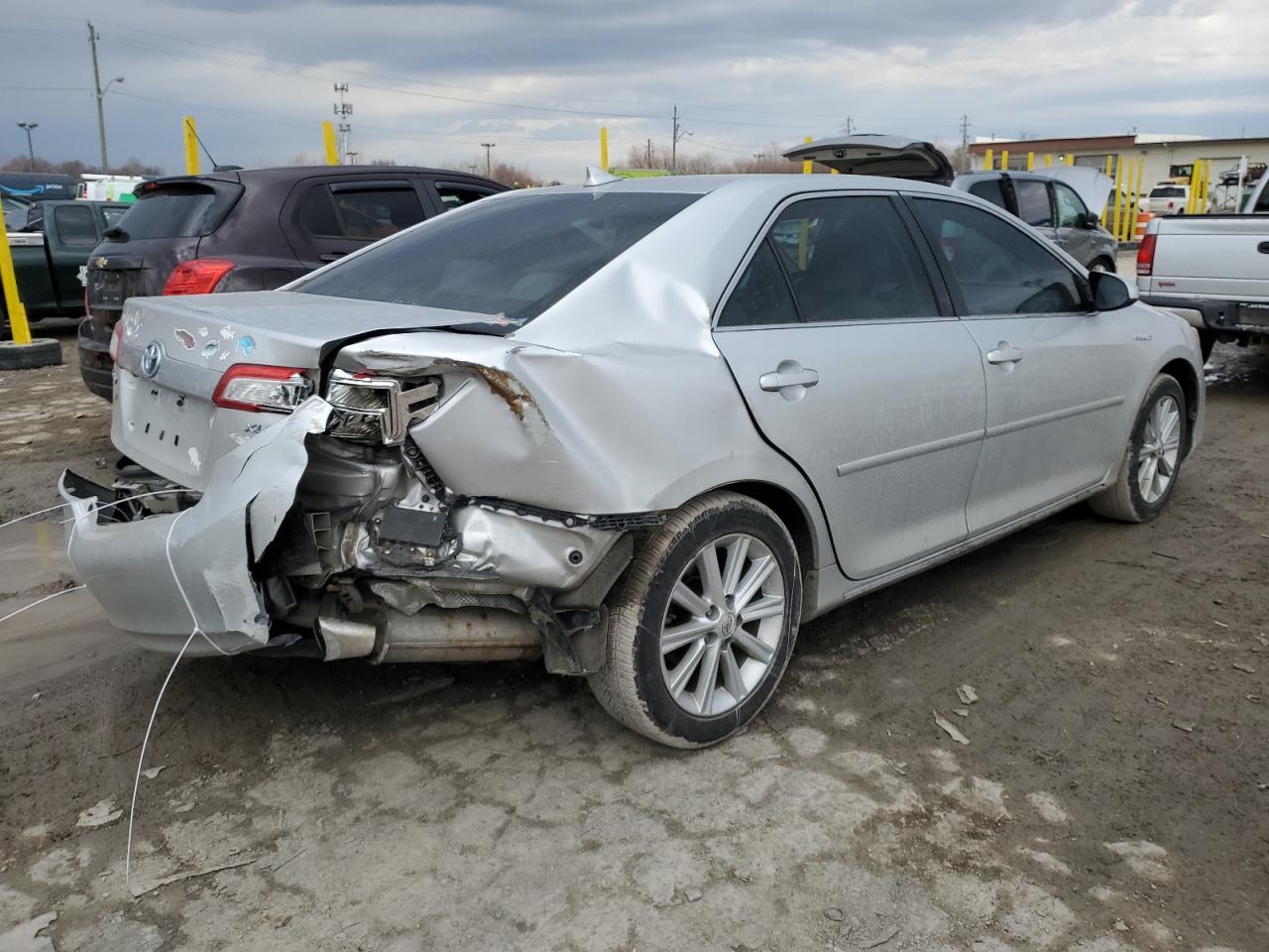 2012 TOYOTA CAMRY HYBR - Фото 3
