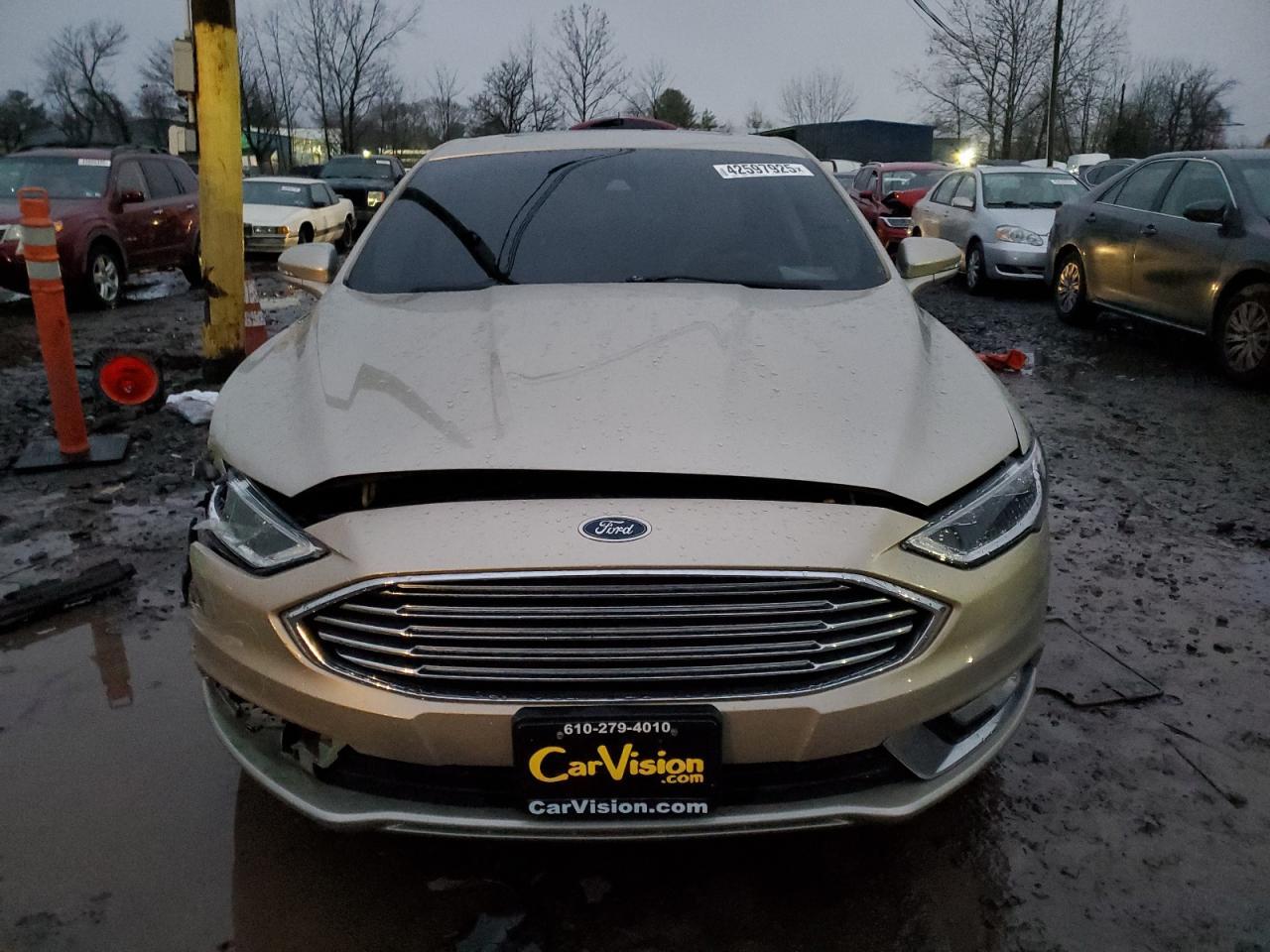 2017 FORD FUSION SE - Image 5