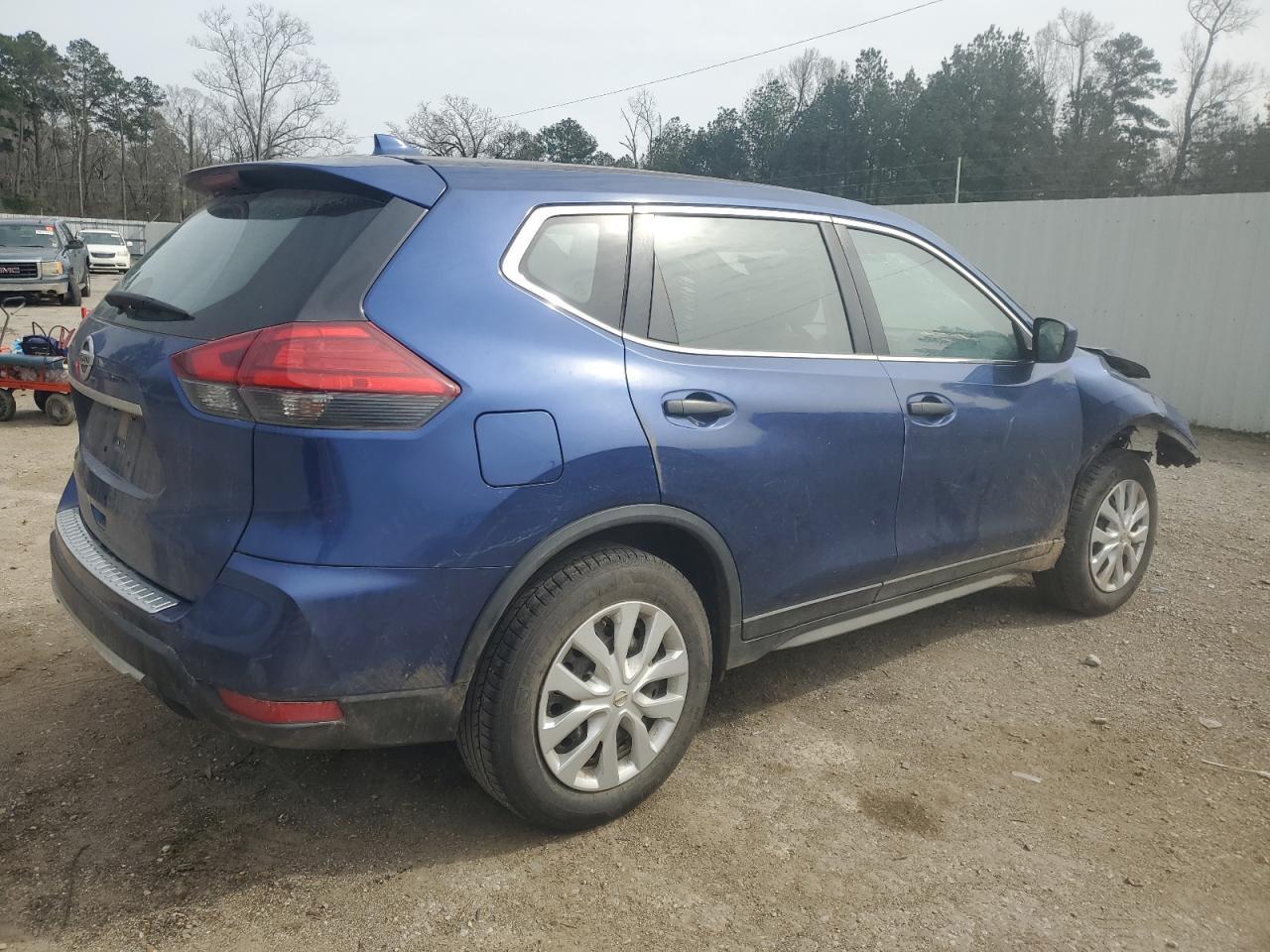 2017 NISSAN ROGUE S - Фото 3