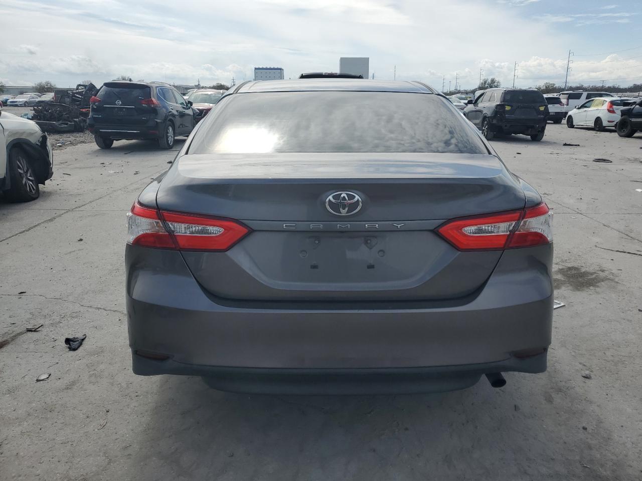 2018 TOYOTA CAMRY L - Image 6