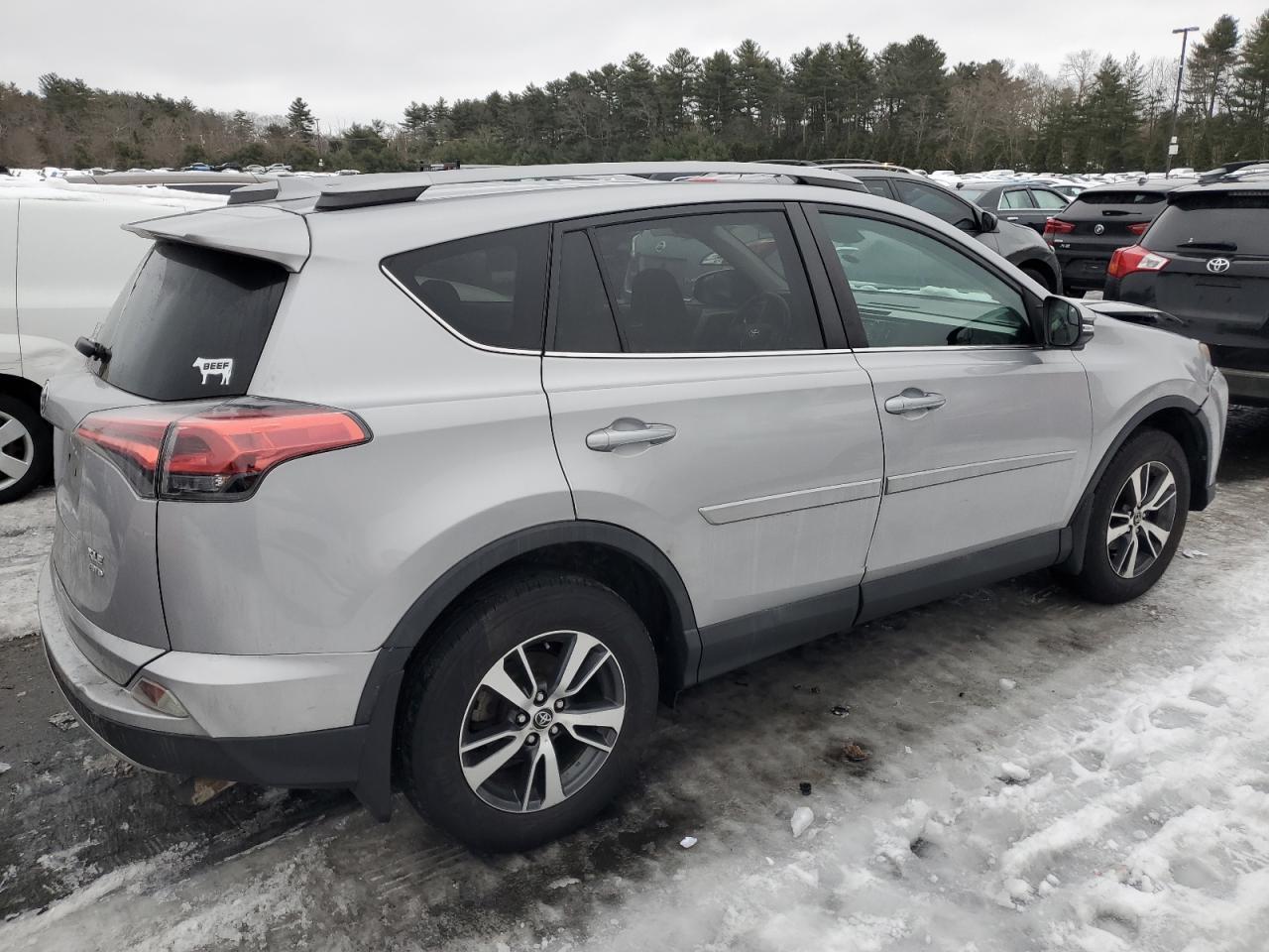 2017 TOYOTA RAV4 XLE - Фото 3