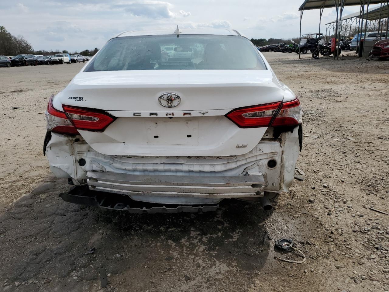 2020 TOYOTA CAMRY LE - Фото 6