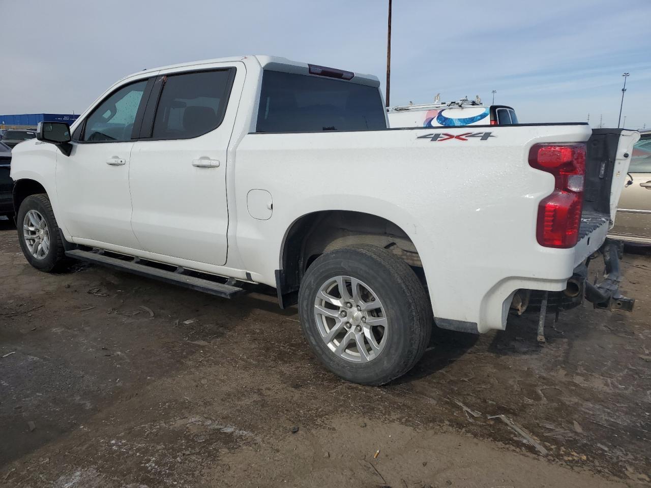 2021 CHEVROLET SILVERADO - Фото 2