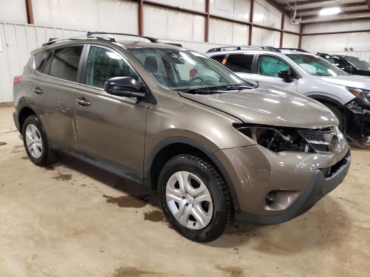2015 TOYOTA RAV4 LE - Фото 4