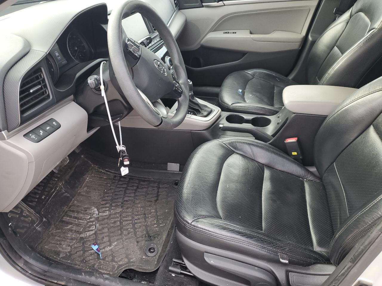 2019 HYUNDAI ELANTRA SE - Image 7