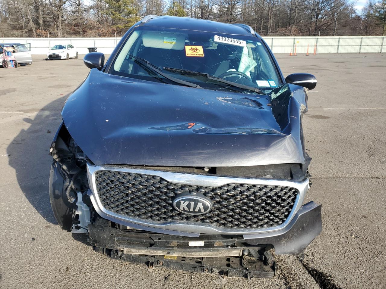 2017 KIA SORENTO LX - Image 5