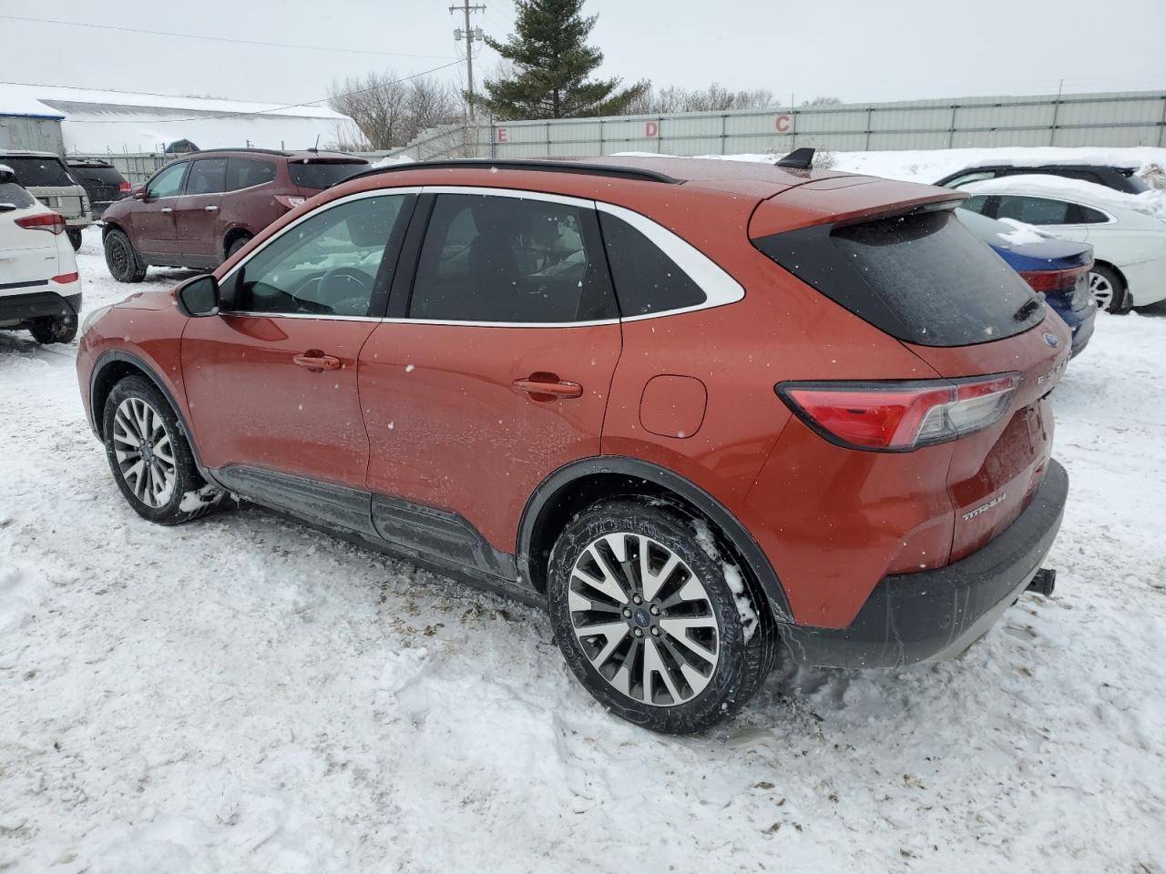 2020 FORD ESCAPE TIT - Фото 2