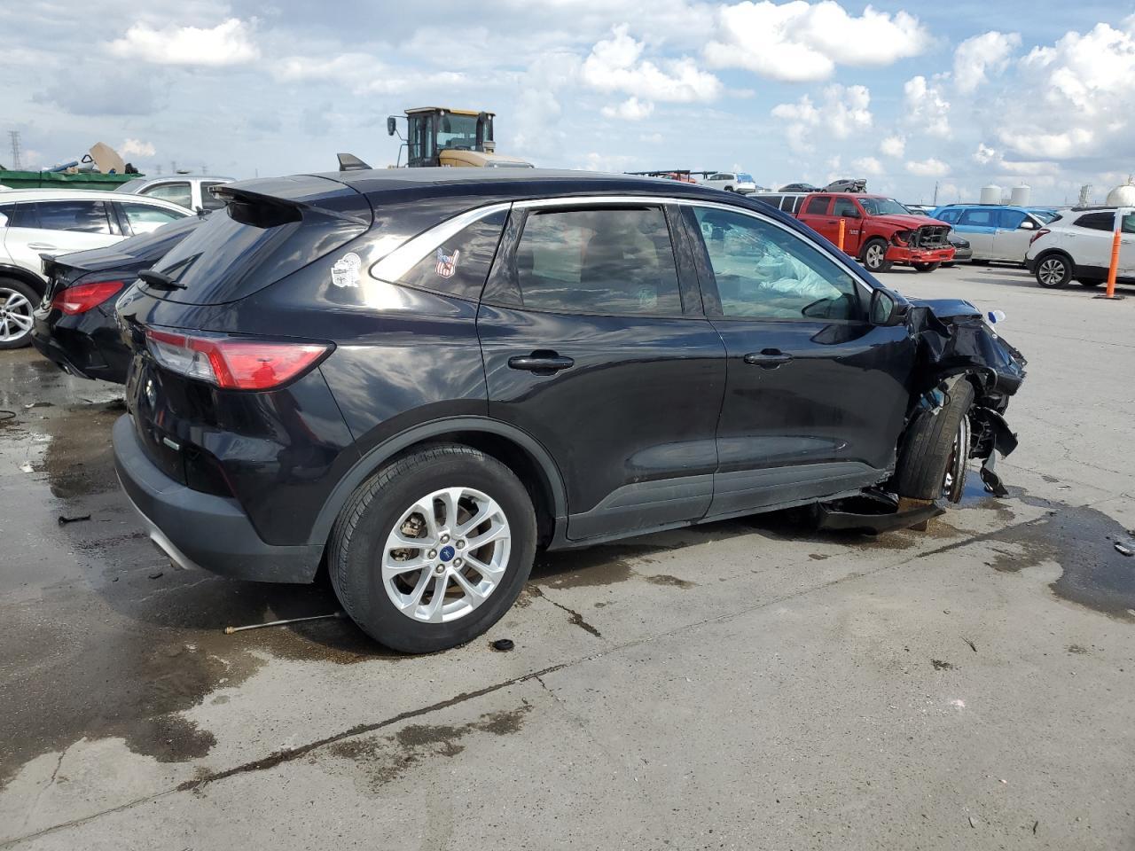 2020 FORD ESCAPE SE - Image 3