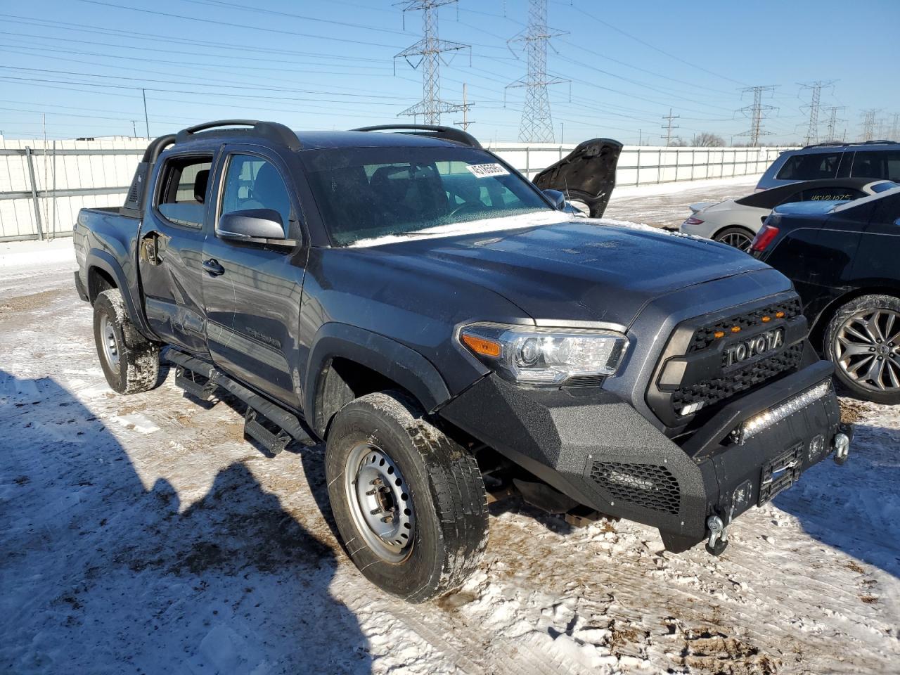 2017 TOYOTA TACOMA DOU - Фото 4