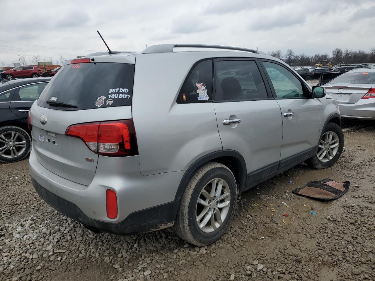 2014 KIA SORENTO LX - Image 3