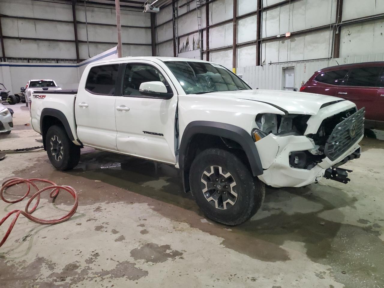 2023 TOYOTA TACOMA DOU - Фото 4