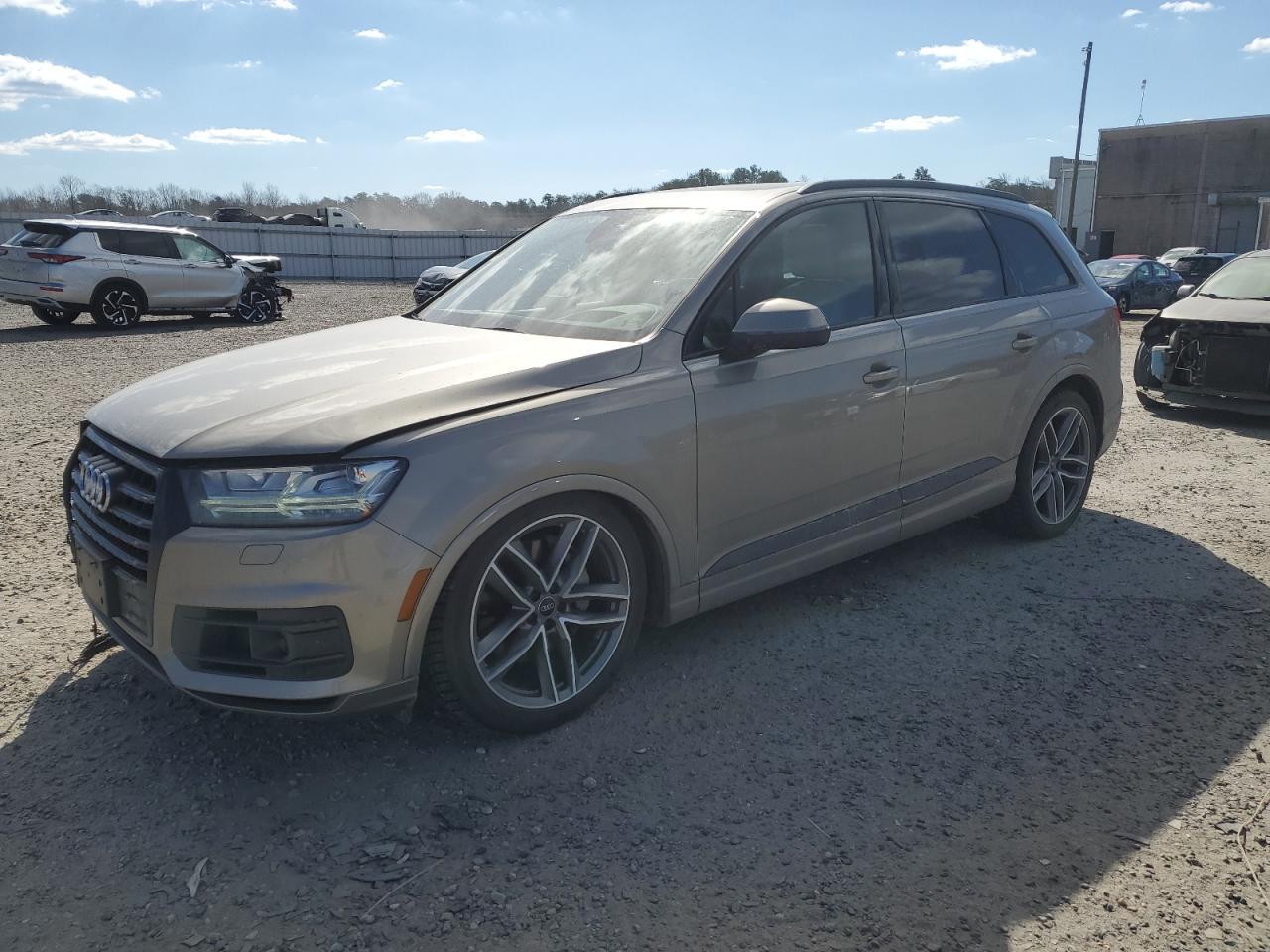 2017 AUDI Q7 PRESTIG