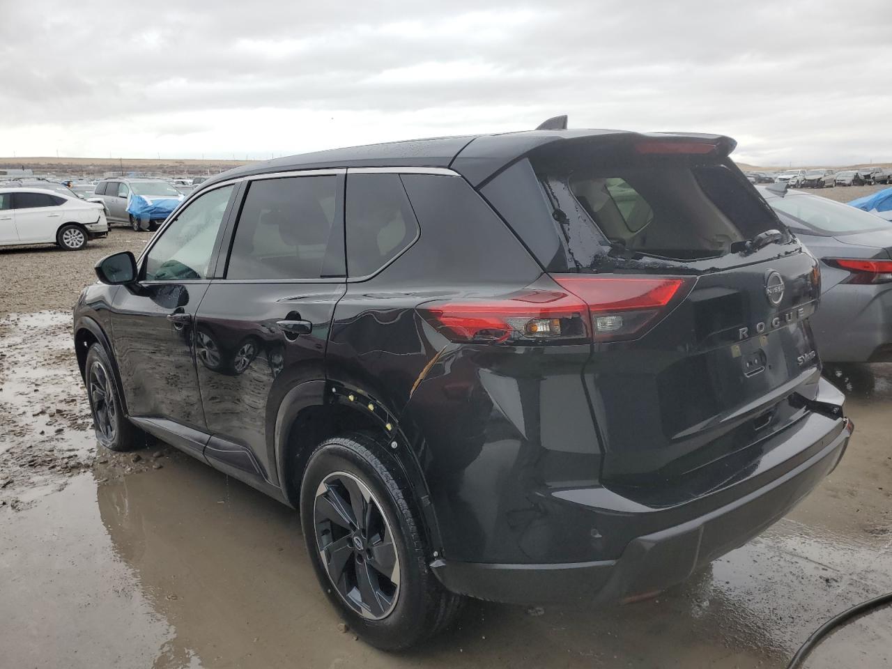 2024 NISSAN ROGUE SV - Image 2