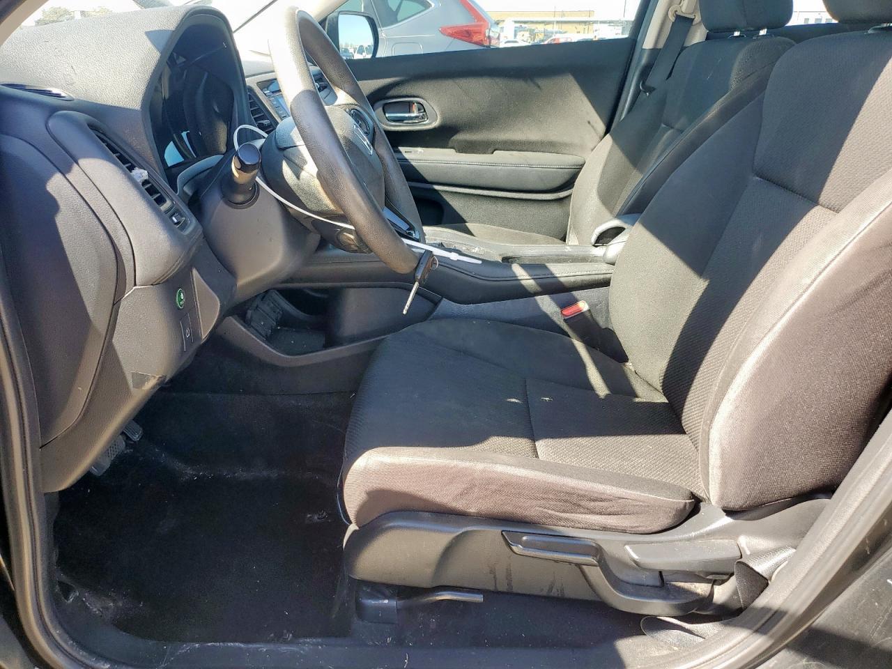 2018 HONDA HR-V LX - Фото 7