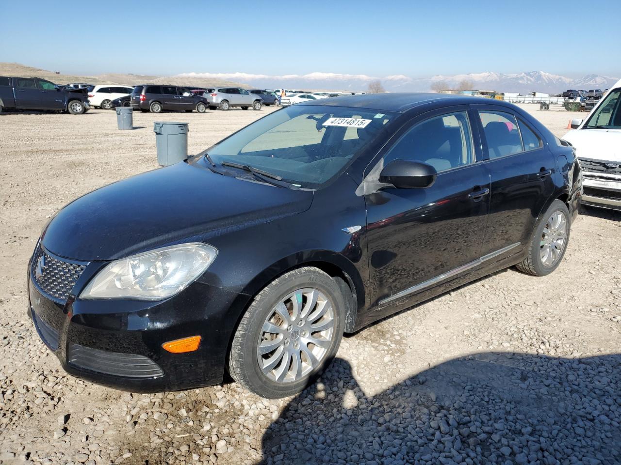 2013 SUZUKI KIZASHI SE