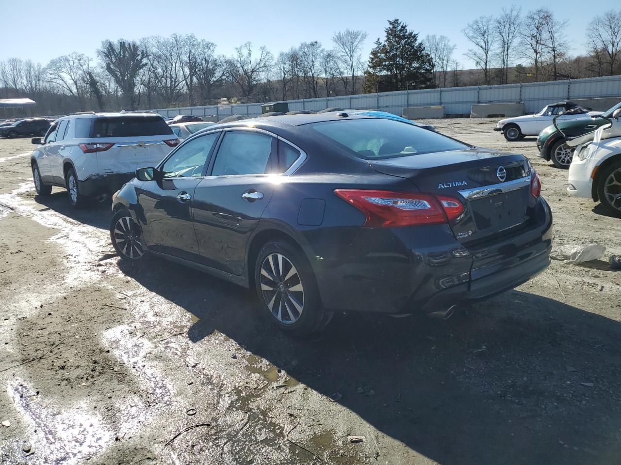 2017 NISSAN ALTIMA 2.5 - Фото 2