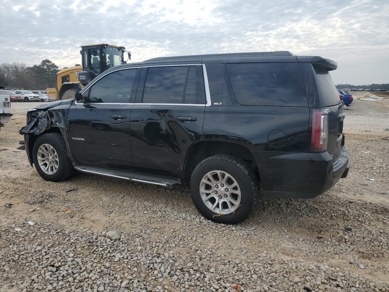 2016 GMC YUKON SLT - Image 2