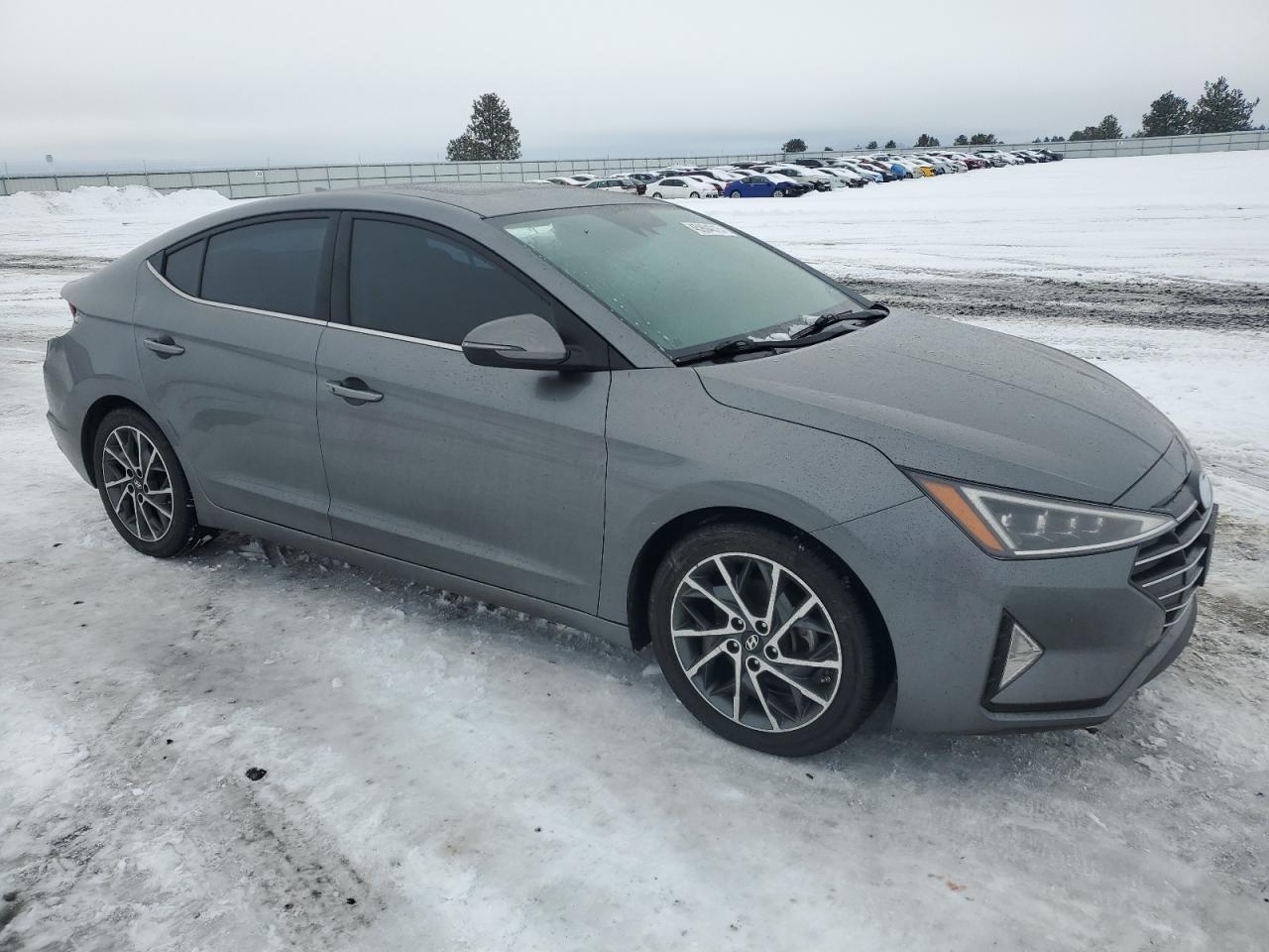 2019 HYUNDAI ELANTRA SE - Фото 4
