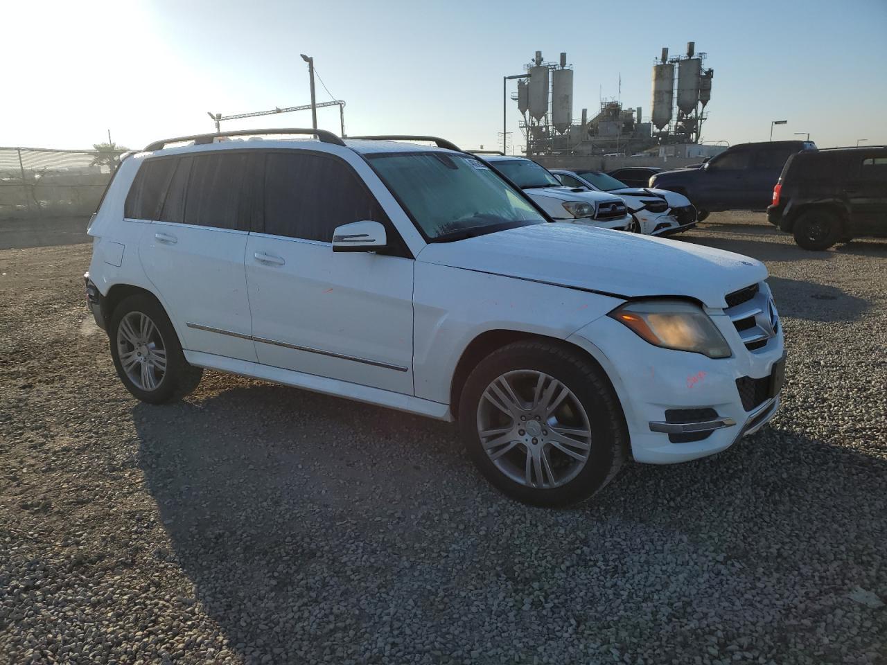 2014 MERCEDES-BENZ GLK 350 - Image 4