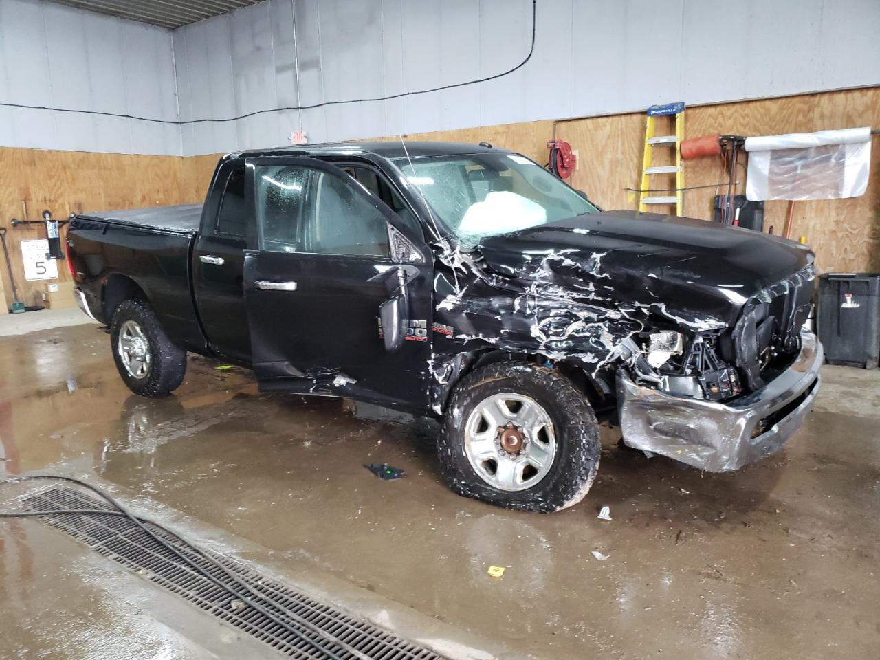 2017 RAM 2500 SLT - Image 4