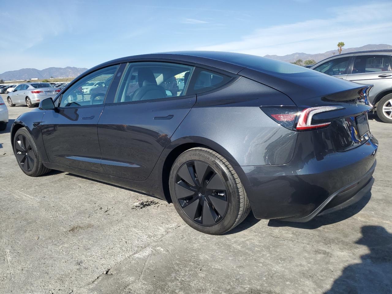 2024 TESLA MODEL 3 - Фото 2