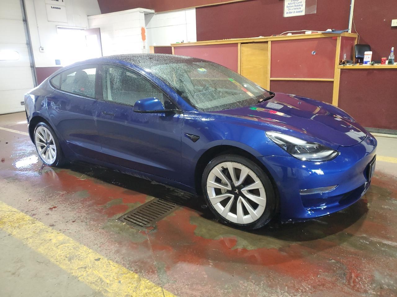 2022 TESLA MODEL 3 - Image 4