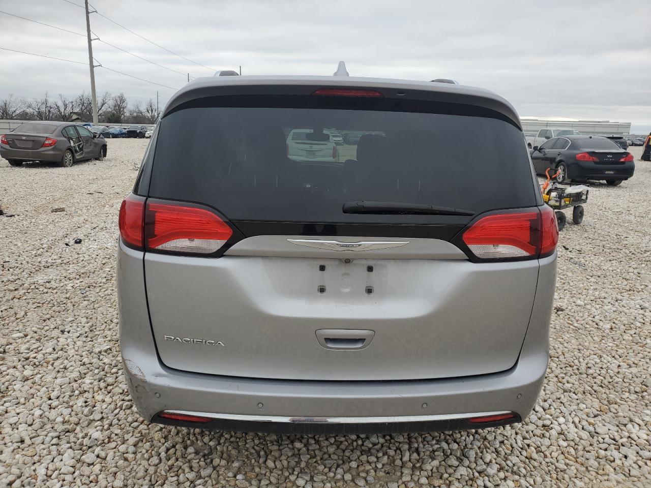 2017 CHRYSLER PACIFICA T - Фото 6