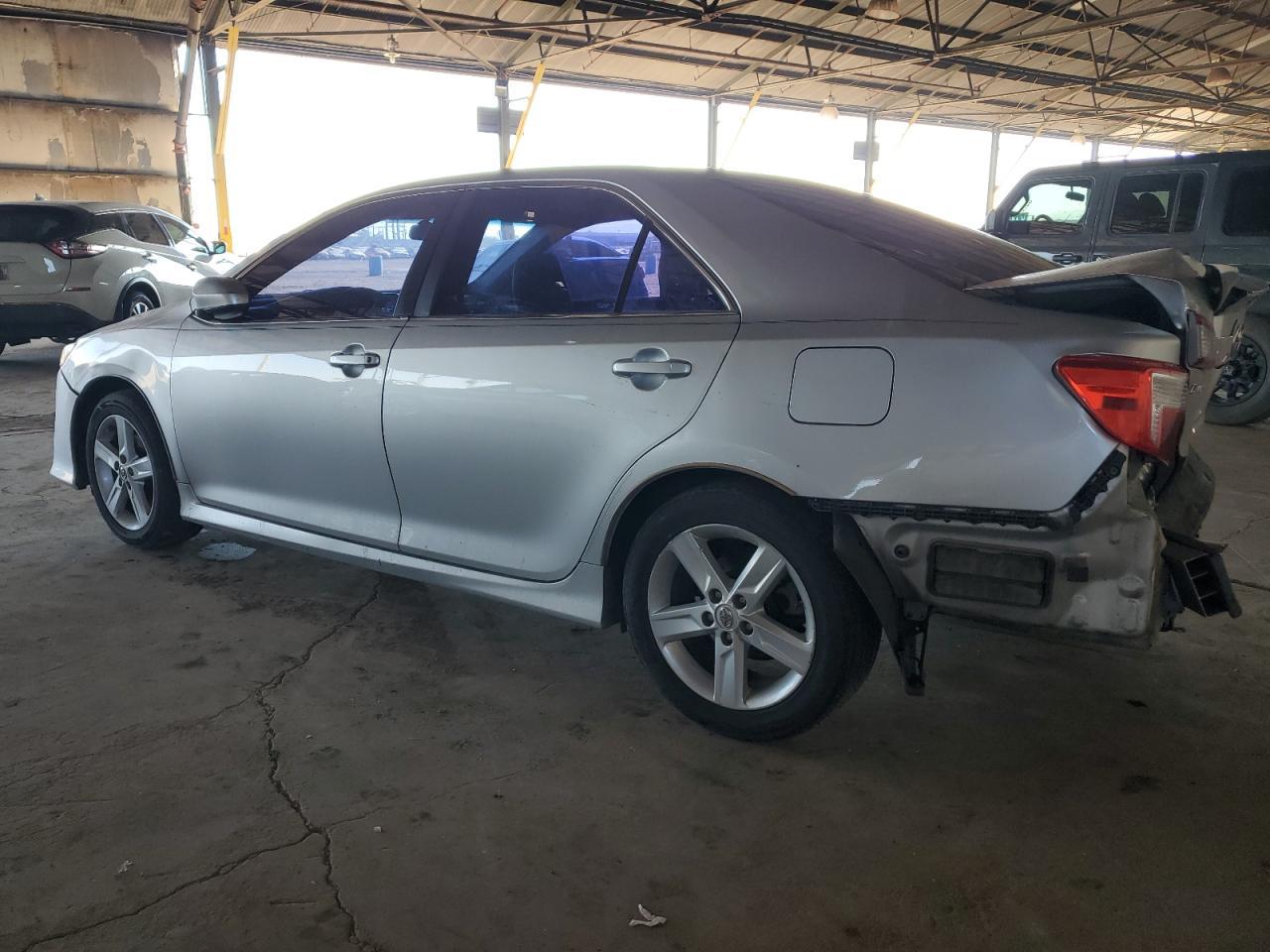 2013 TOYOTA CAMRY L - Фото 2