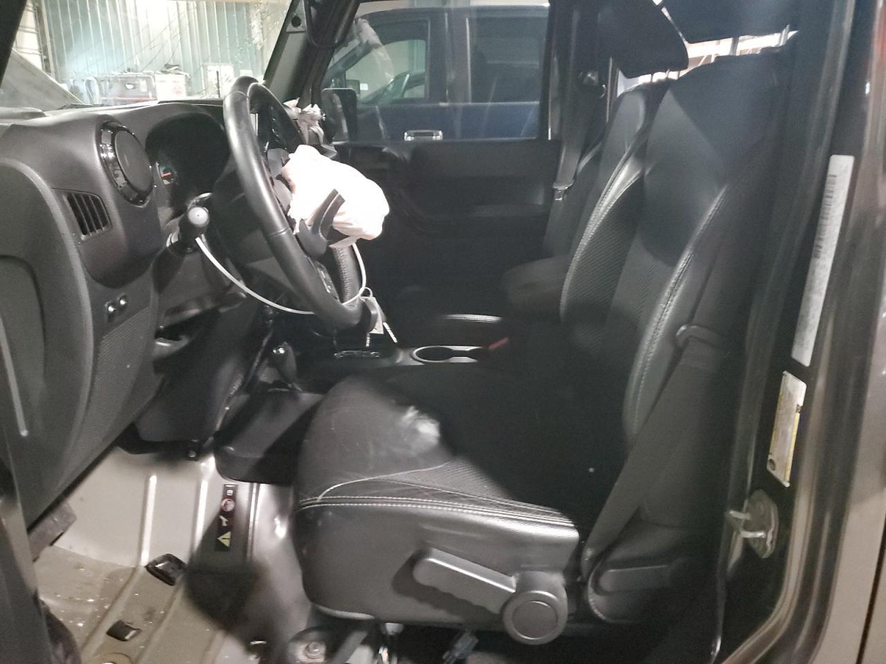 2017 JEEP WRANGLER U - Image 7