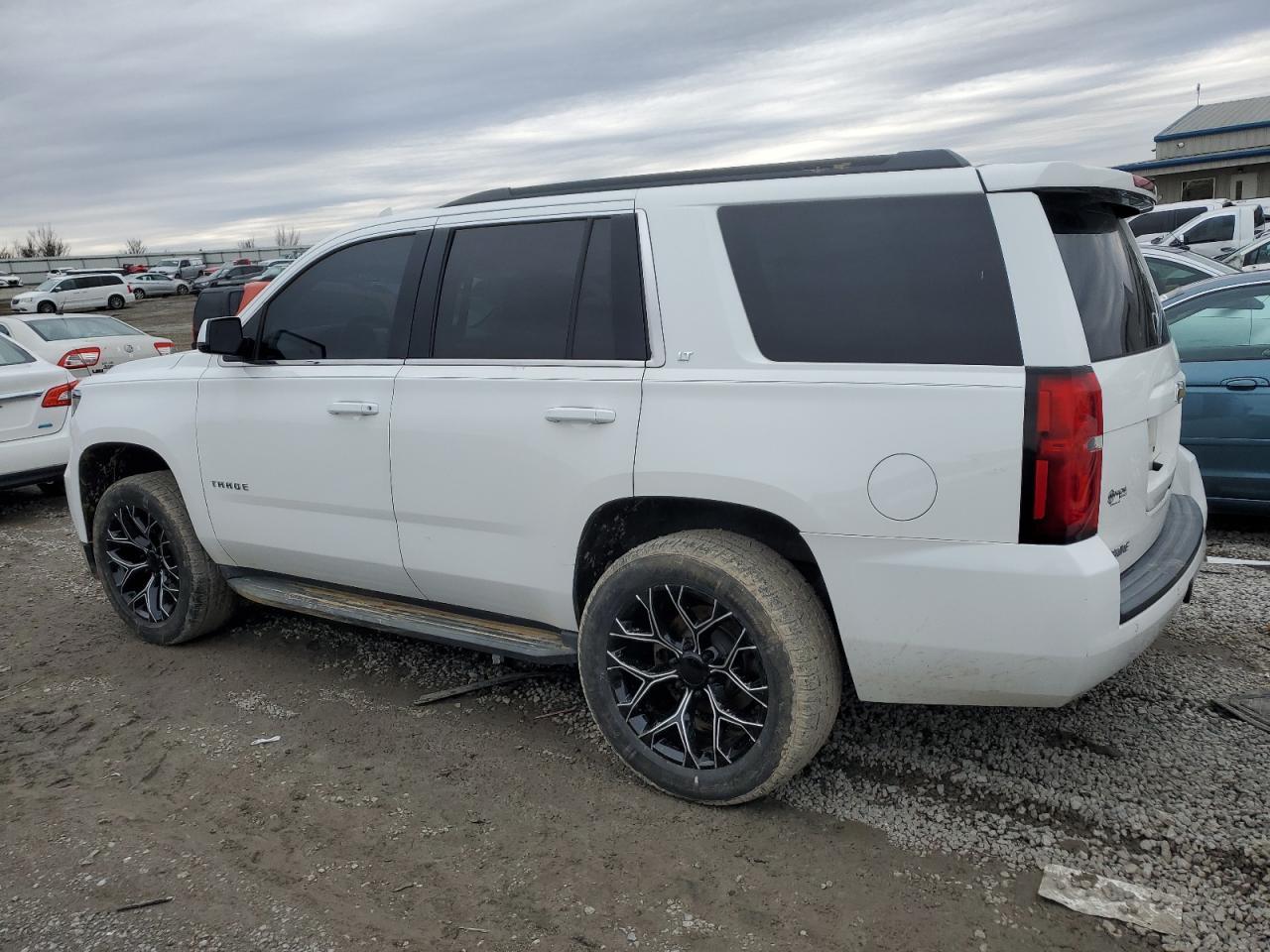 2015 CHEVROLET TAHOE K150 - Фото 2