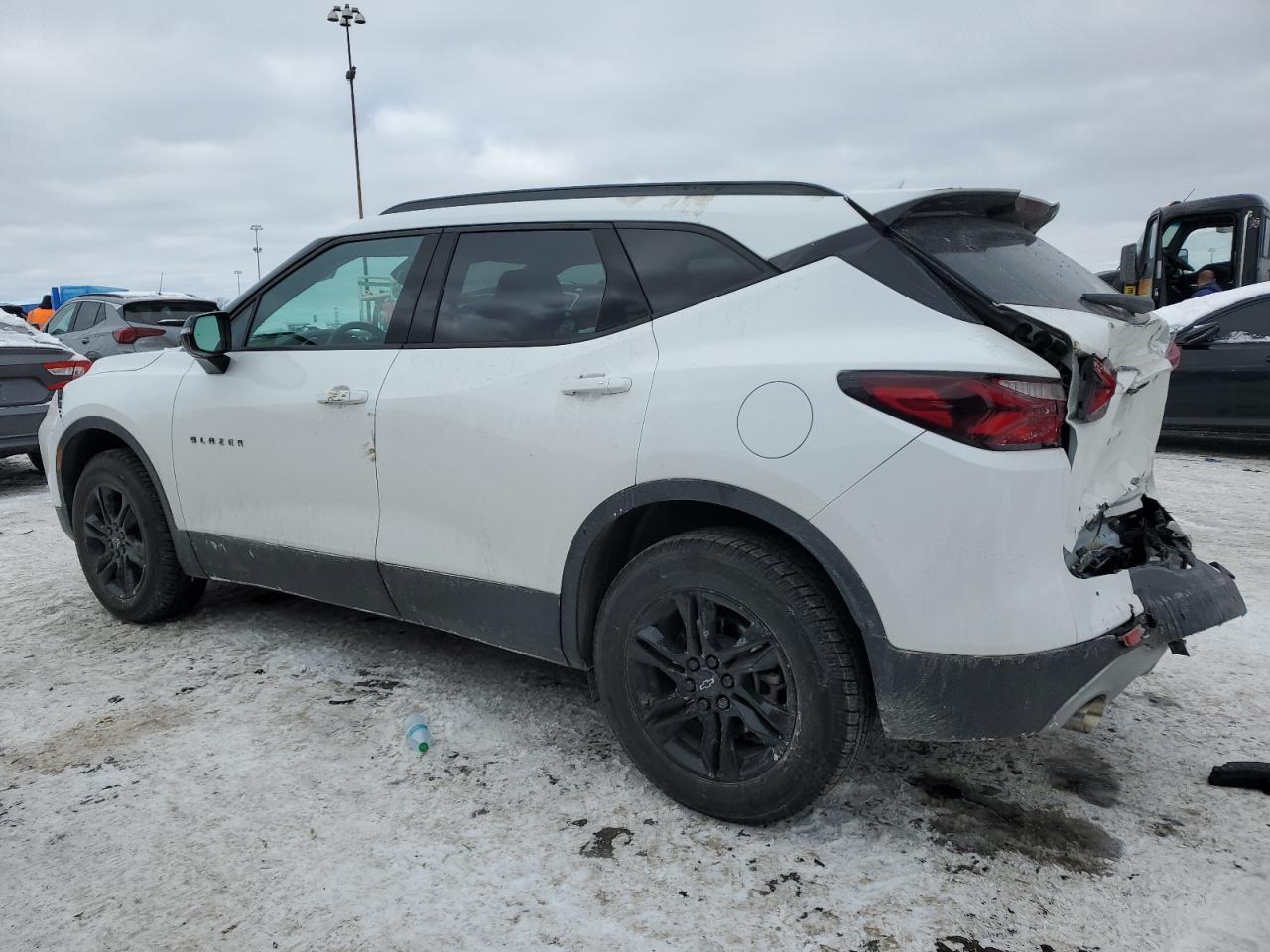 2021 CHEVROLET BLAZER 2LT - Фото 2