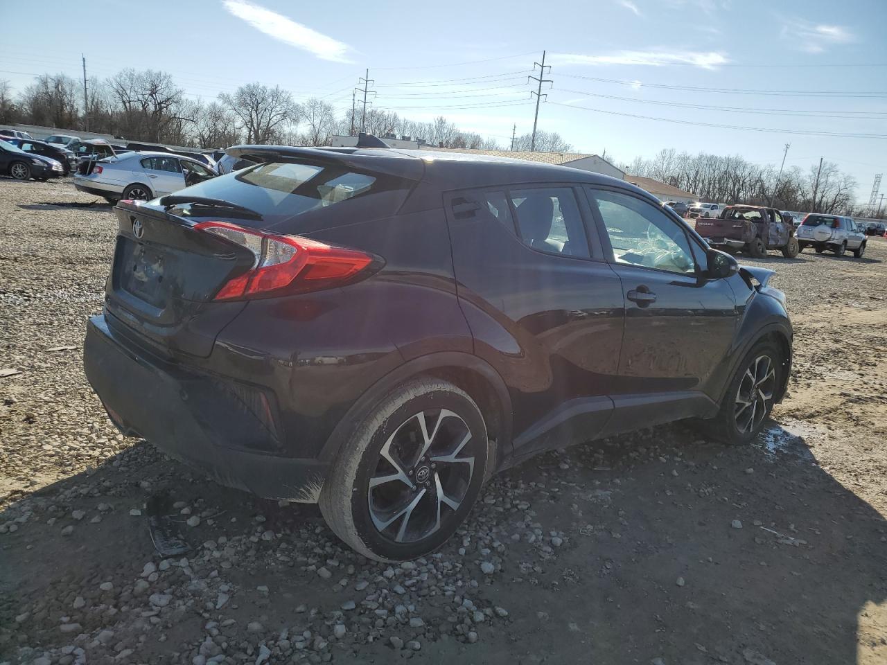 2018 TOYOTA C-HR XLE - Image 3