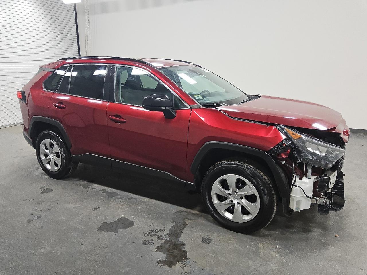 2021 TOYOTA RAV4 LE - Фото 4