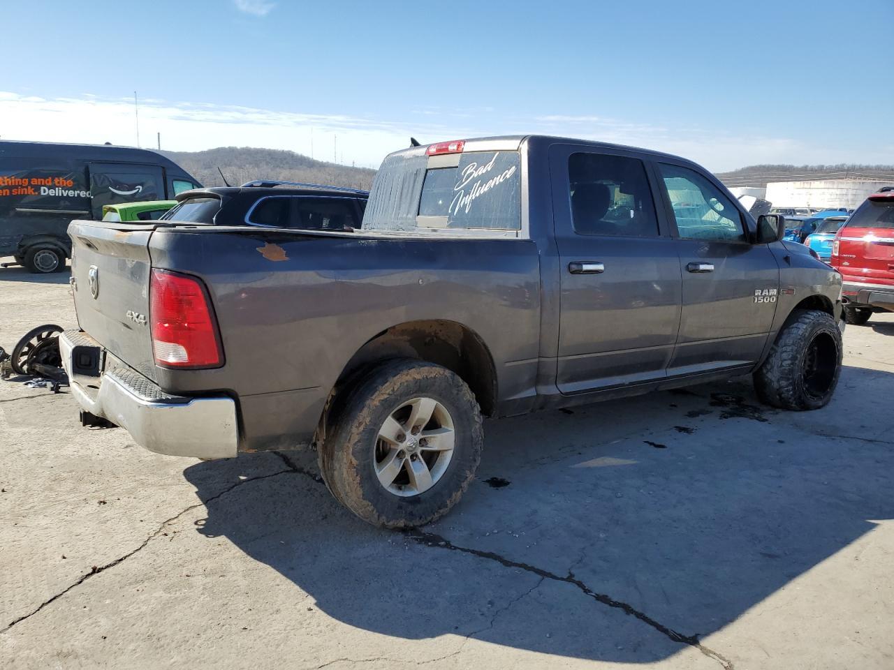 2015 RAM 1500 SLT - Image 3