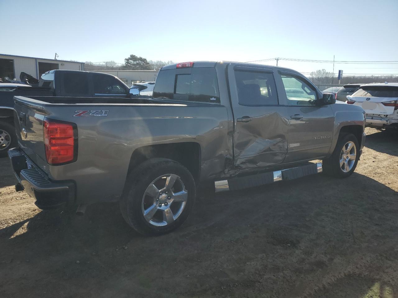 2017 CHEVROLET SILVERADO - Фото 3