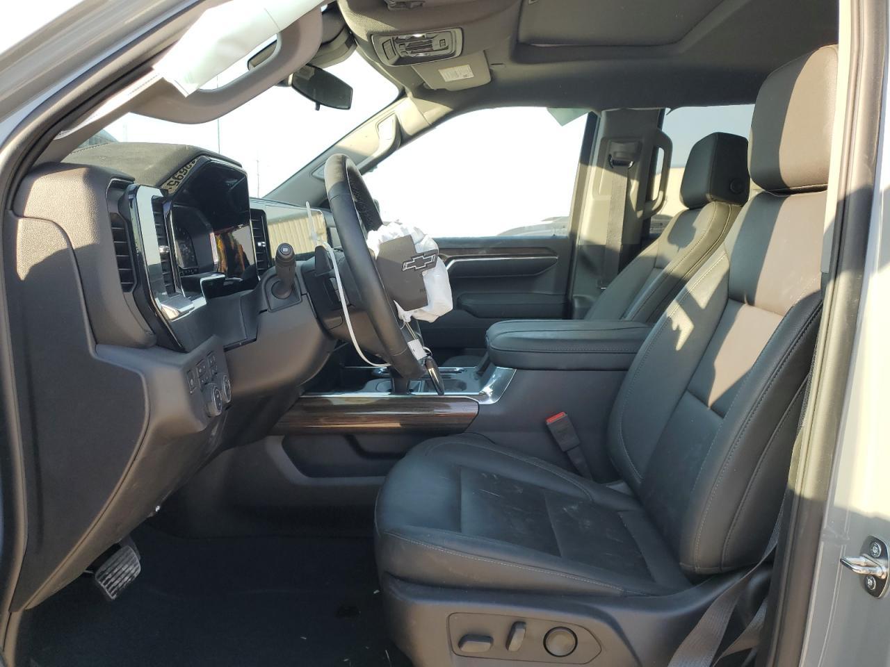 2024 CHEVROLET SILVERADO - Фото 7