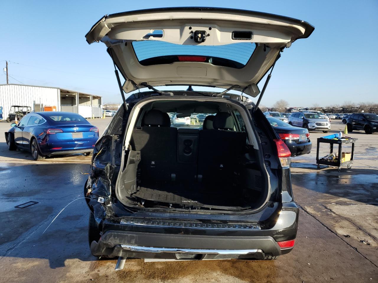 2018 NISSAN ROGUE S - Image 6