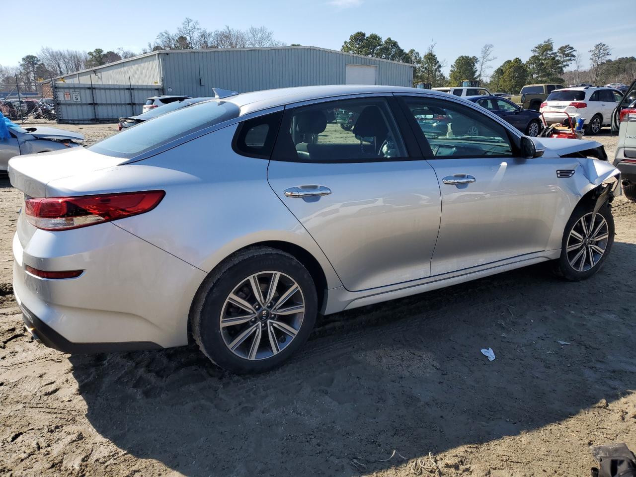 2019 KIA OPTIMA LX - Фото 3